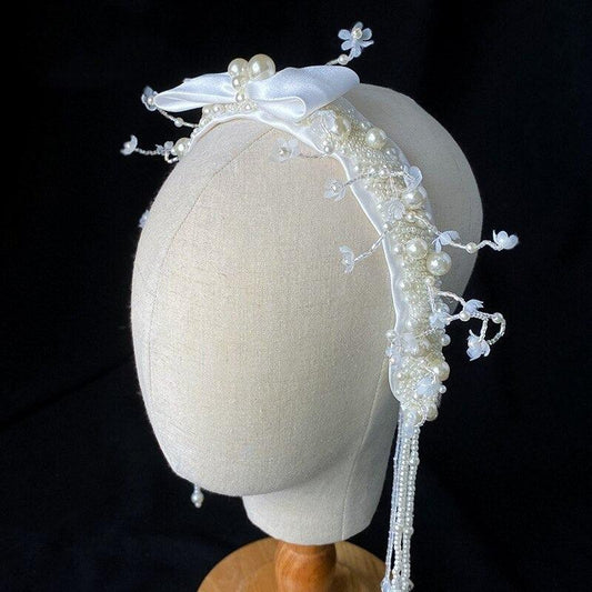 Accesoriu par, alb, cu perle si floricele, Regina C5 - Pursehuit.ro