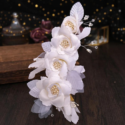 Accesoriu par, argintiu, cu flori albe, Mia C9 - Pursehuit.ro