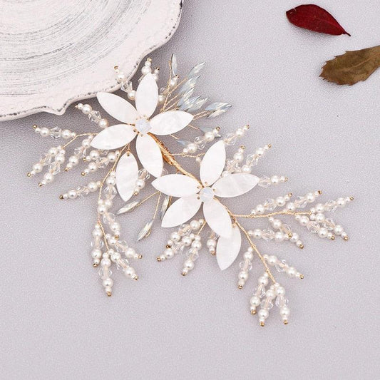 Accesoriu par, auriu, cu flori albe si perlute, Olympia C8 - Pursehuit.ro