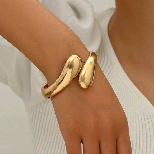 Bratara aurie, forma abstracta, Patry C9 - Pursehuit.ro