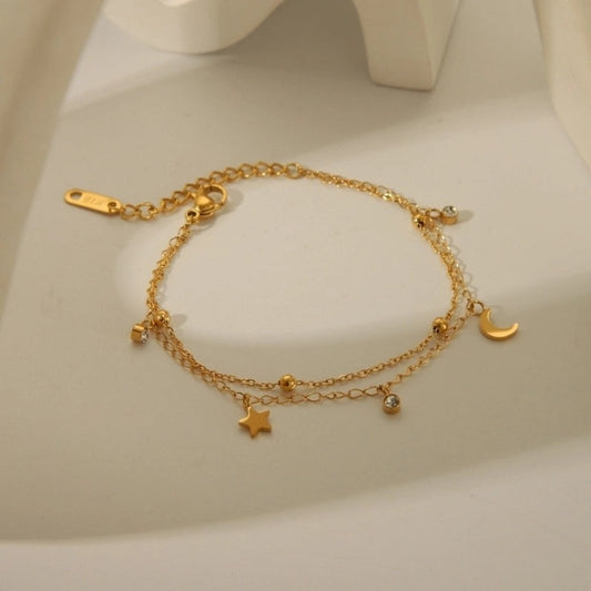 Bratara aurie, din otel inoxidabil, suflata cu aur 18k, cu stelute, luna si pietre din zirconiu, Isabela C5