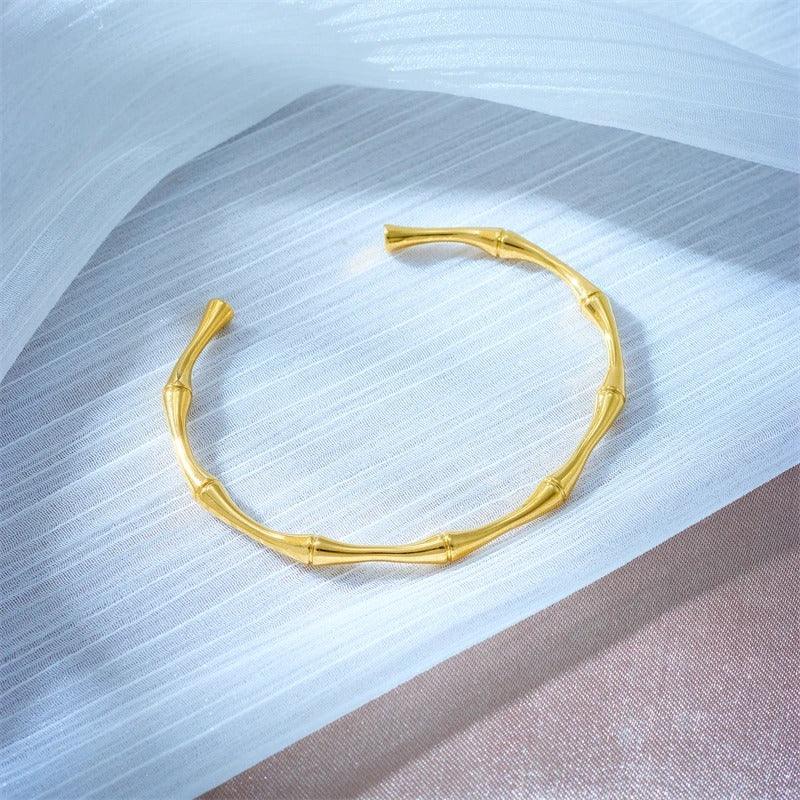 Bratara aurie, din otel inoxidabil, suflata cu aur 18k, forma de crenguta de bambus, Eloise C3 - Pursehuit.ro