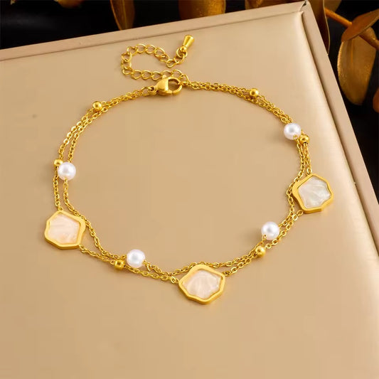 Bratara de picior, aurie, din otel inoxidabil, suflata cu aur 18k, forma de scoici si perlute, Adelaida C4