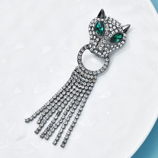 Brosa argintie, forma de cap de pantera, cu pietre si franjuri, Schott C3 - Pursehuit.ro