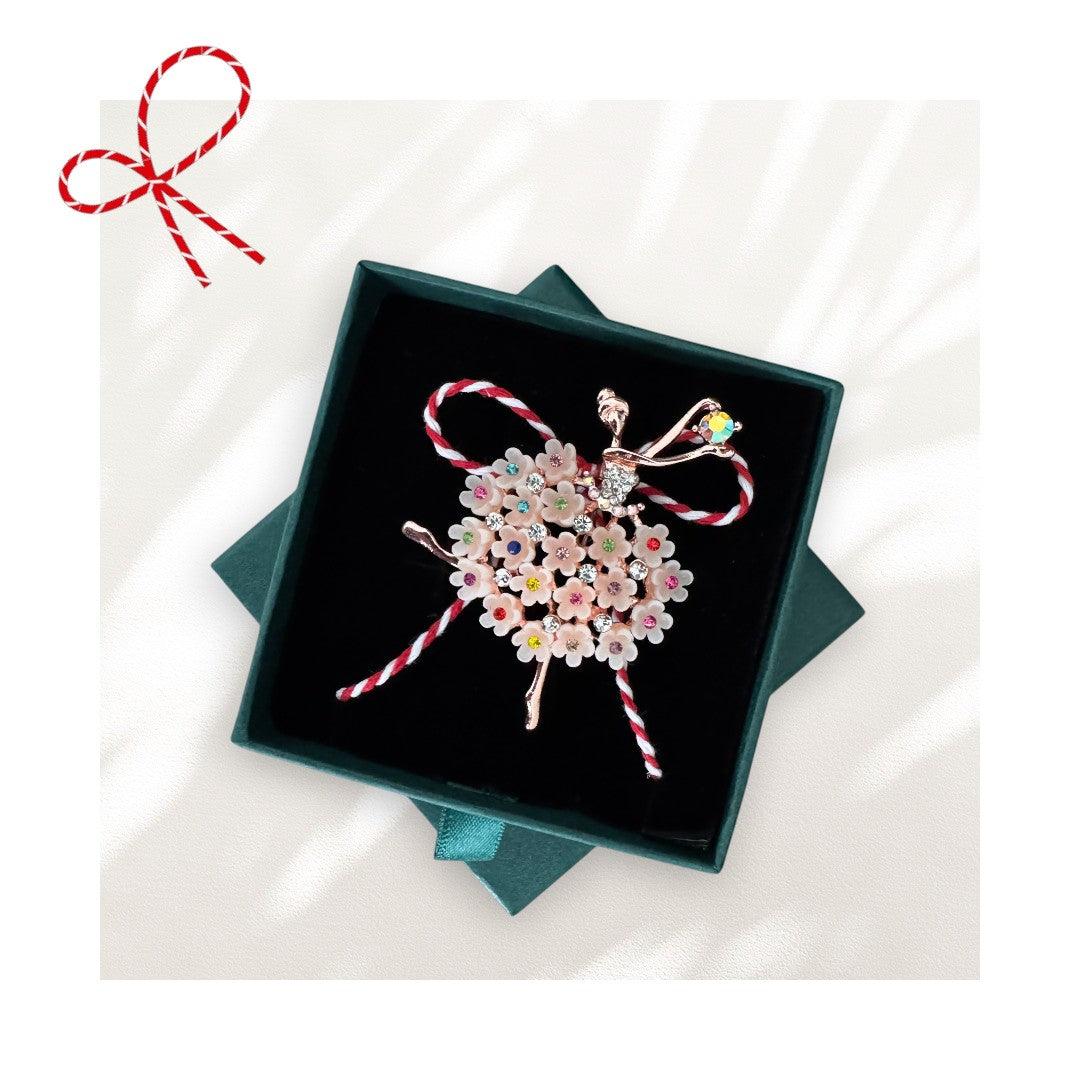 Brosa aurie, forma de balerina, cu snur de martisor si cutiuta cadou, Alfrida - Pursehuit.ro