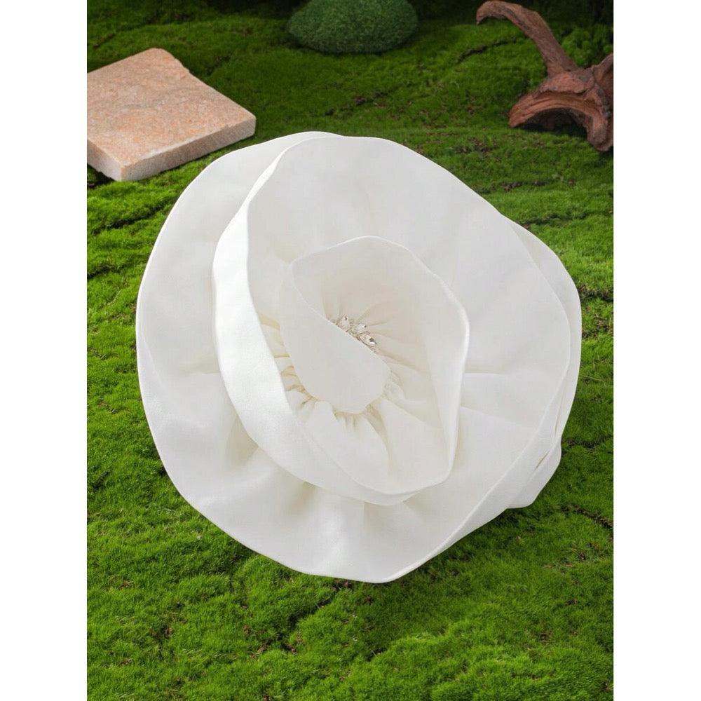 Brosa tip floare supradimensionata, alba, Agathe C22 - Pursehuit.ro