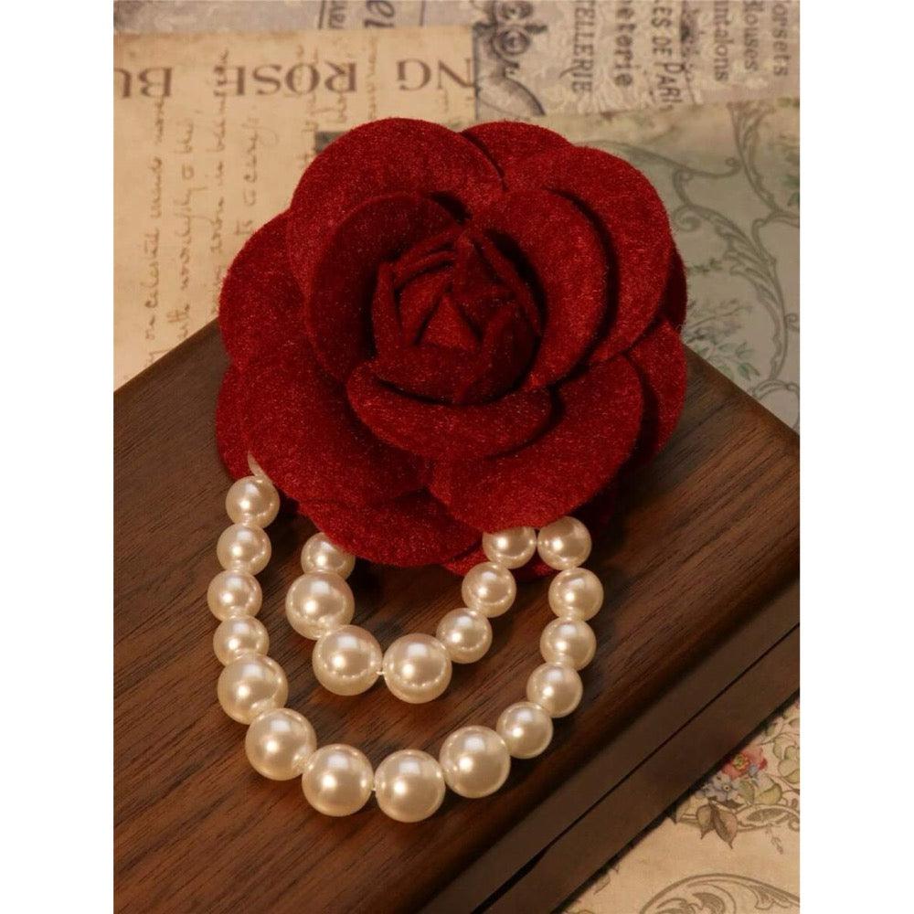 Brosa tip floare, visinie, cu perle, Edela C22 - Pursehuit.ro