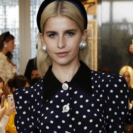 Cercei argintii, cu clips, rotunzi, cu pietre si perle, Inka C5 - Pursehuit.ro