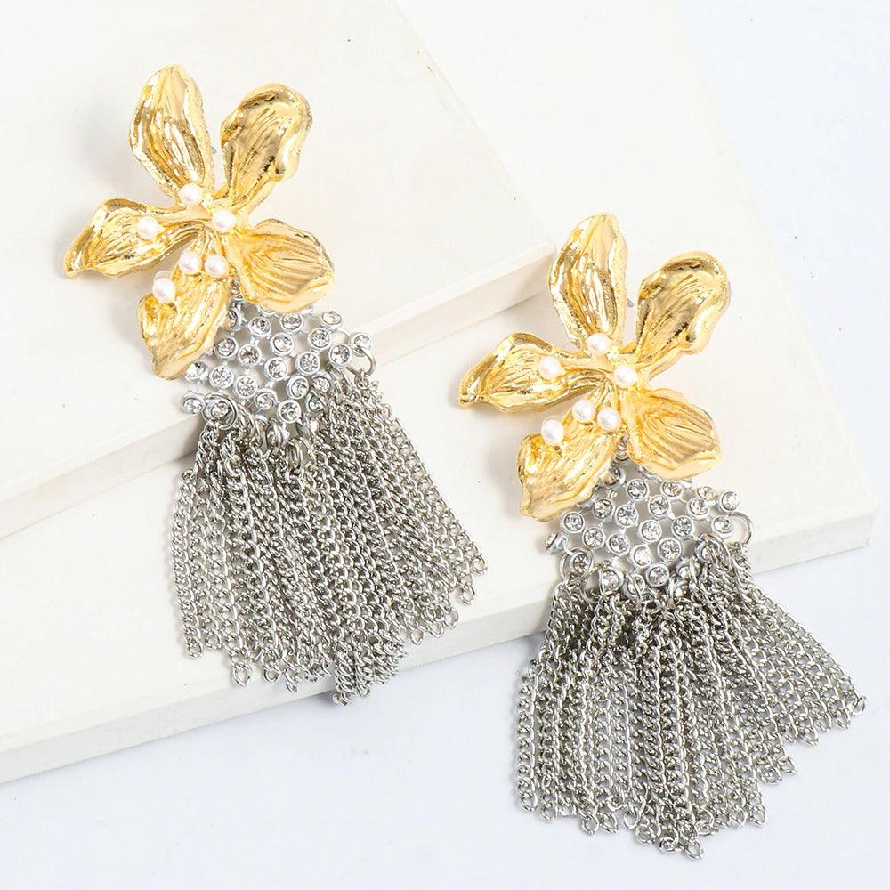 Cercei argintii, lungi, cu floare aurie, Filina C4 - Pursehuit.ro