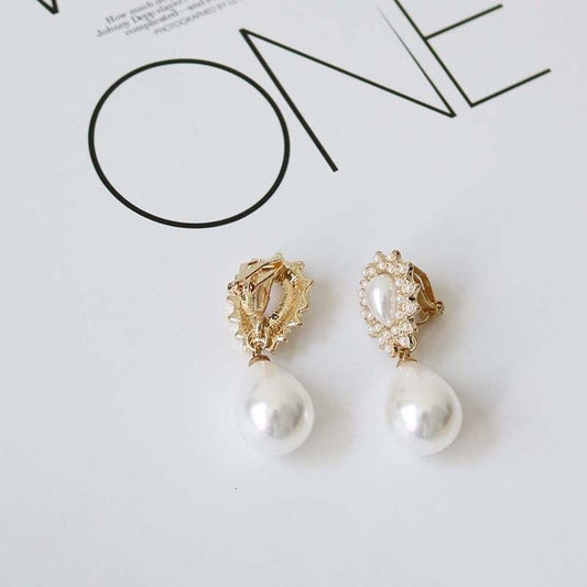 Cercei aurii, cu clips si perle, Donya C2 - Pursehuit.ro