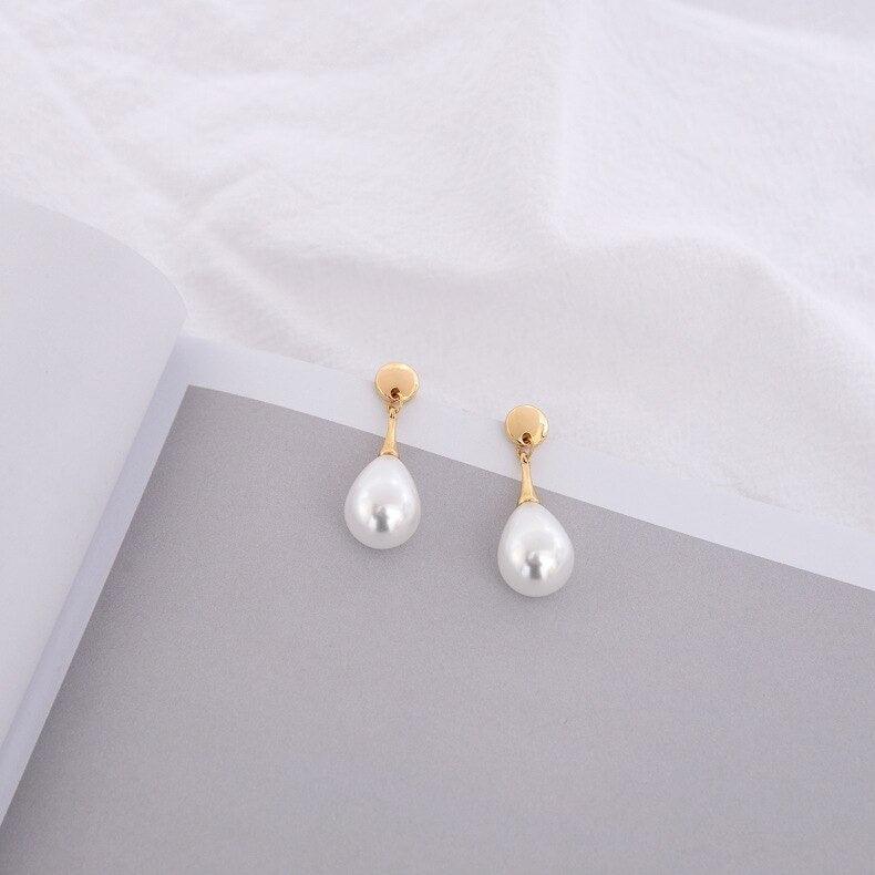 Cercei aurii, cu clips si perle, Edora C2 - Pursehuit.ro