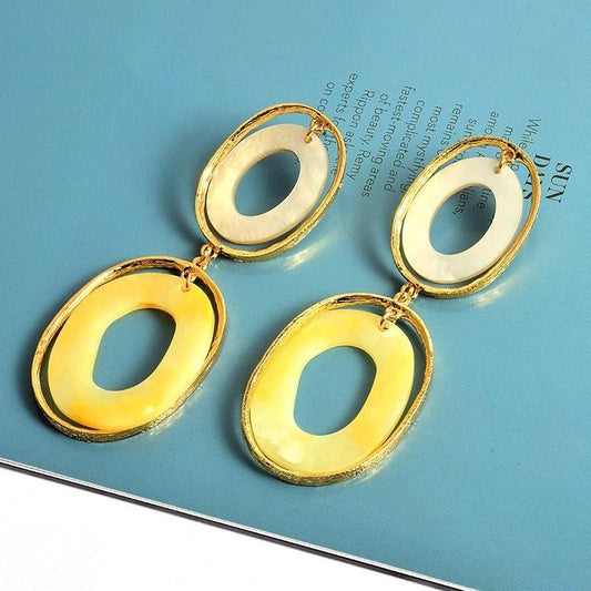 Cercei aurii, cu piese ovale si galbene, Zelda C2 - Pursehuit.ro