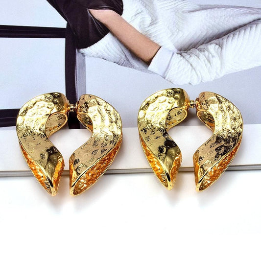 Cercei aurii, forma de petale, Anly C5 - Pursehuit.ro