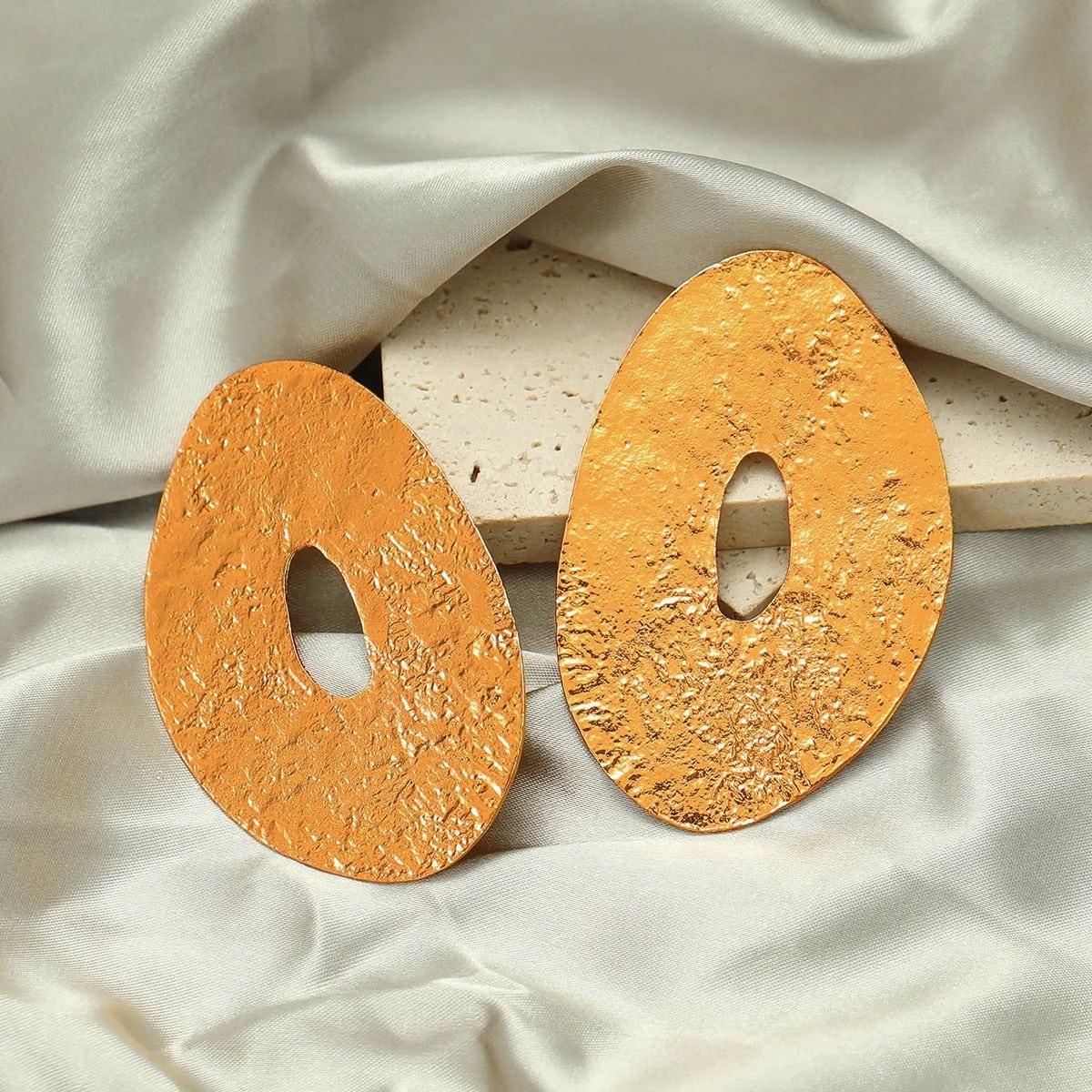 Cercei aurii, forma ovala, Marcus C22 - Pursehuit.ro