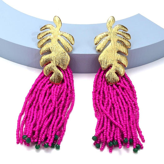 Cercei aurii, lungi, cu franjuri din margelute roz si frunza, Valeska C4 - Pursehuit.ro