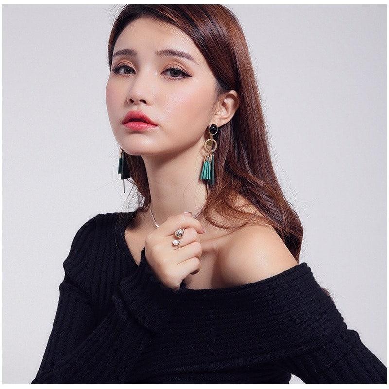 Cercei aurii, lungi, cu franjuri verzi si clips, Salme C6 - Pursehuit.ro