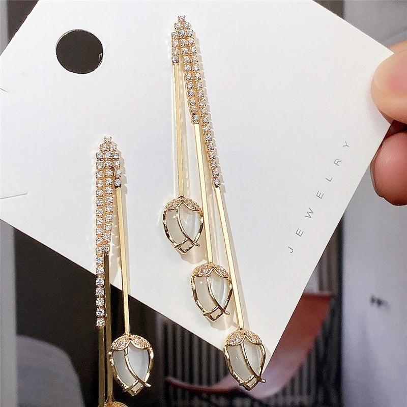 Cercei aurii, lungi, cu pietre din zirconiu, Ambra C14 - Pursehuit.ro