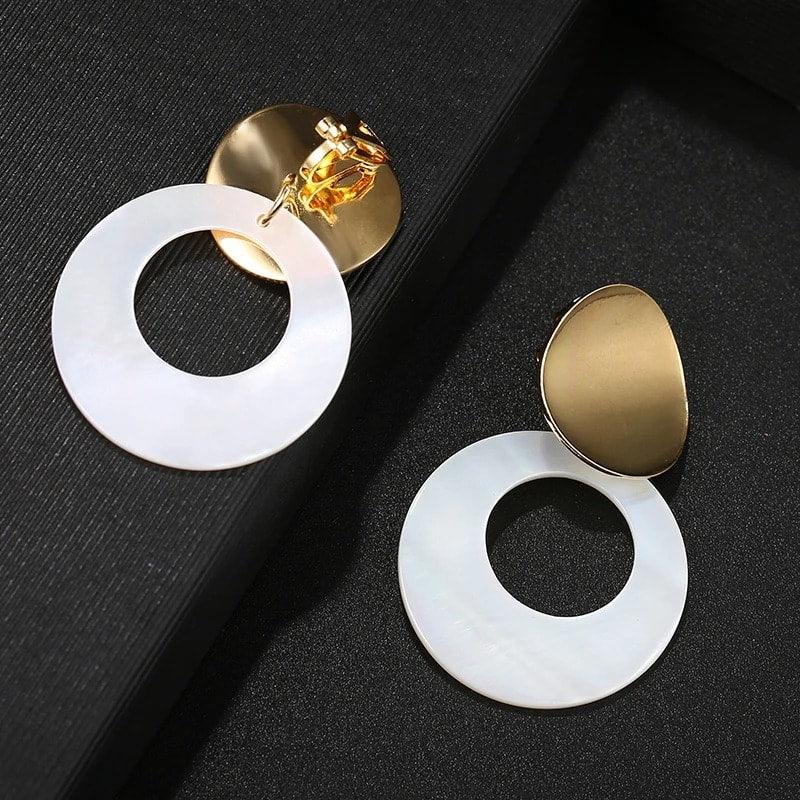 Cercei aurii, rotunzi, cu clips, Marjanne C5 - Pursehuit.ro