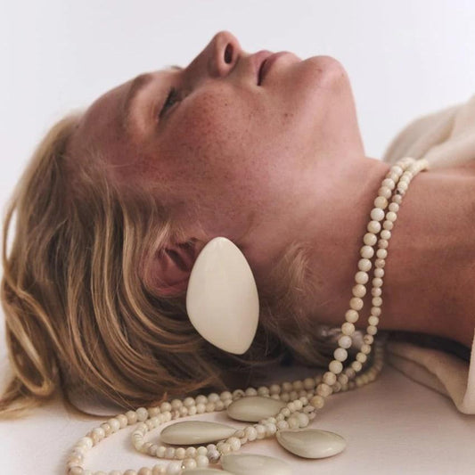 Cercei bej, forma contemporana, Magel C2 - Pursehuit.ro