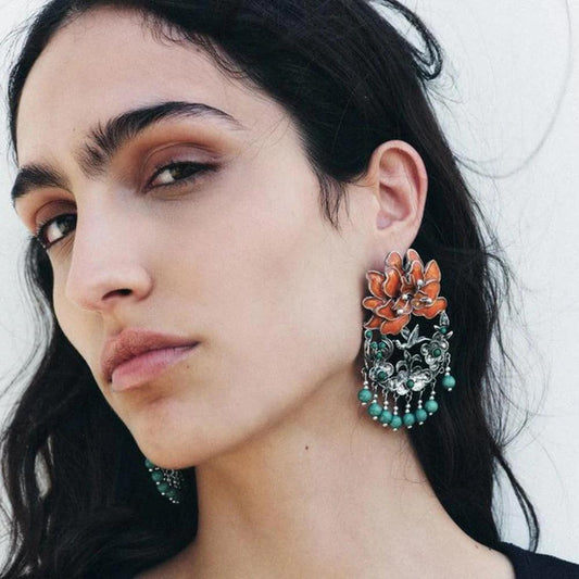 Cercei argintii, masivi, cu floare portocalie si margelute turquoise, Pernille C12 - Pursehuit.ro