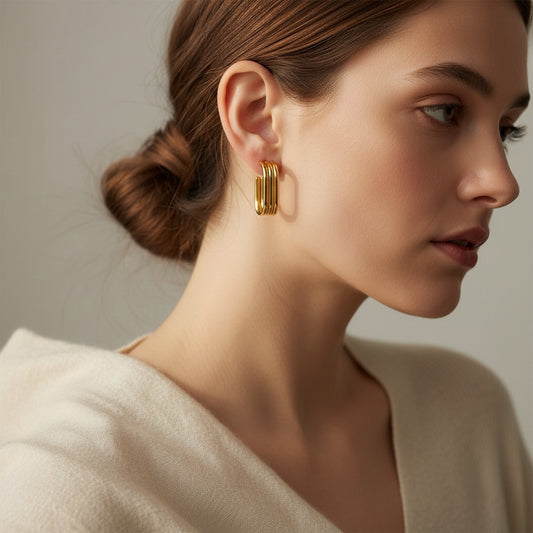 Cercei aurii, din otel inoxidabil, suflati cu aur 18k, forma minimalista, Kamila C2