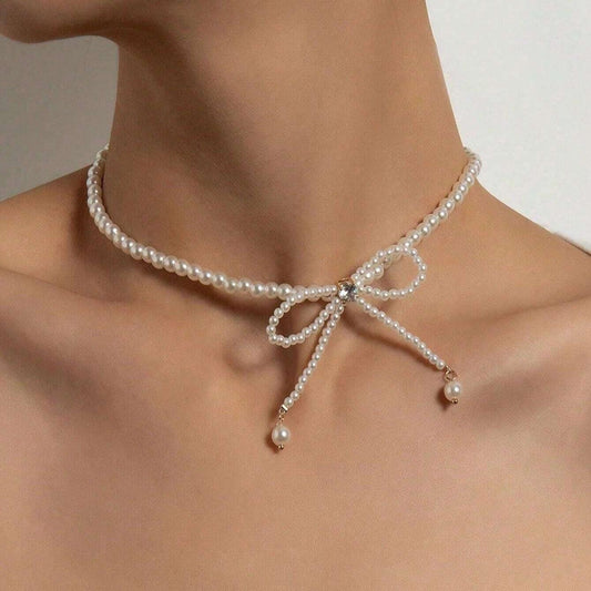 Colier argintiu, cu perlute si fundita, Oluva C3 - Pursehuit.ro