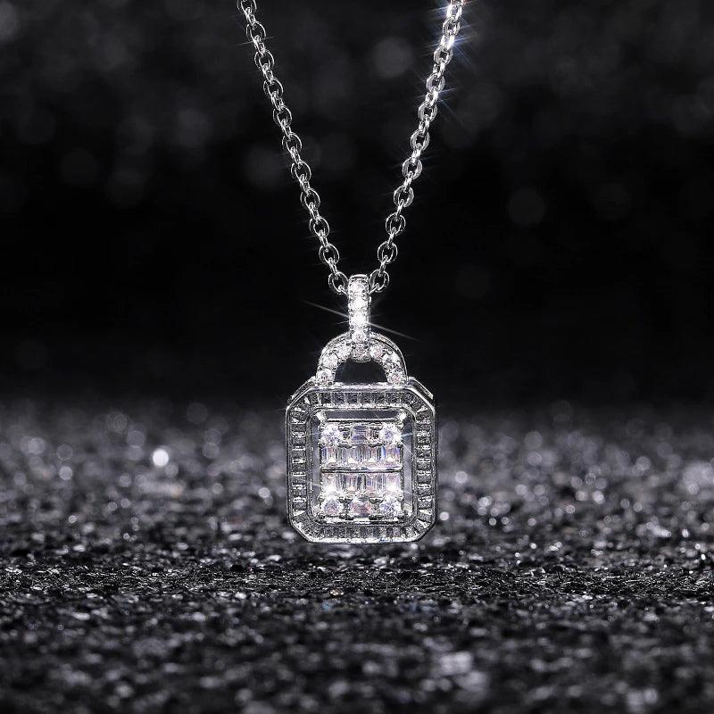 Colier argintiu, cu pietre din zirconiu, Alvrun C27 - Pursehuit.ro