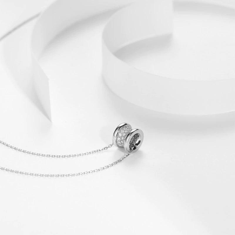 Colier argintiu, cu pietre din zirconiu, Hestia C27 - Pursehuit.ro