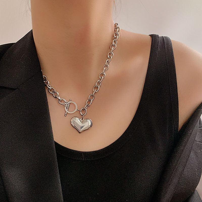 Colier argintiu, cu zale si pandantiv inima, Shania C17 - Pursehuit.ro