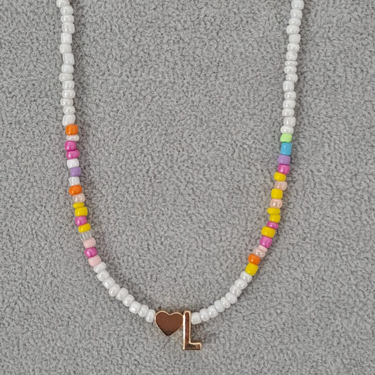 Colier auriu, cu margelute colorate, litera L C2 - Pursehuit.ro