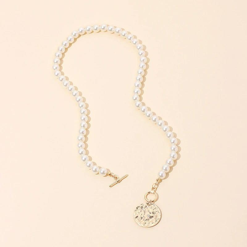 Colier auriu, cu perle si banut, Adelbert C16 - Pursehuit.ro