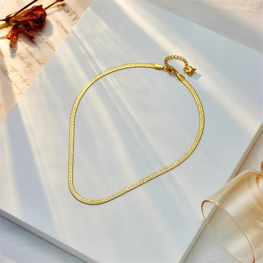 Colier auriu, din otel inoxidabil, stil sarpe, suflat cu aur 18k, Caitlyn C11 - Pursehuit.ro