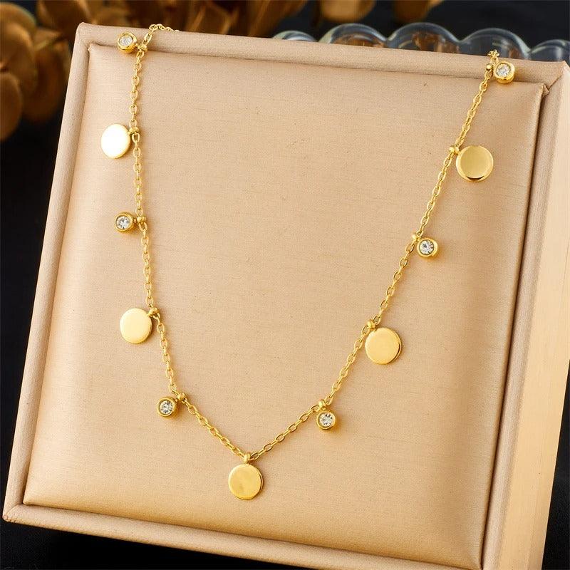 Colier auriu, din otel inoxidabil, suflat cu aur 18k, cu banuti si pietre din zirconiu, Denice C12 - Pursehuit.ro