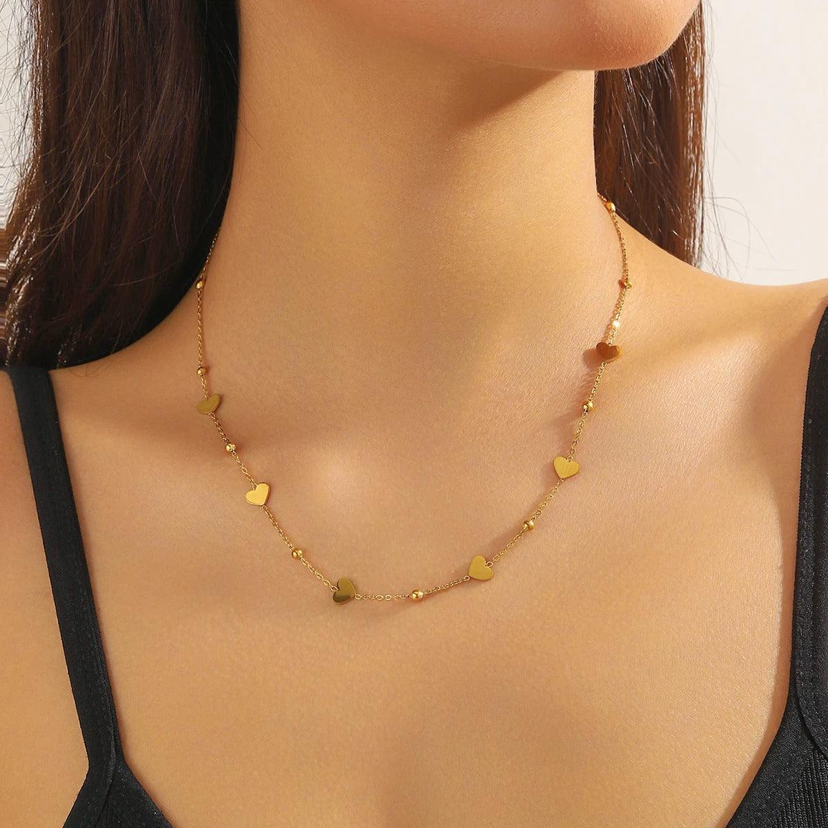 Colier auriu, din otel inoxidabil, suflat cu aur 18k, cu inimioare, Elise C2 - Pursehuit.ro