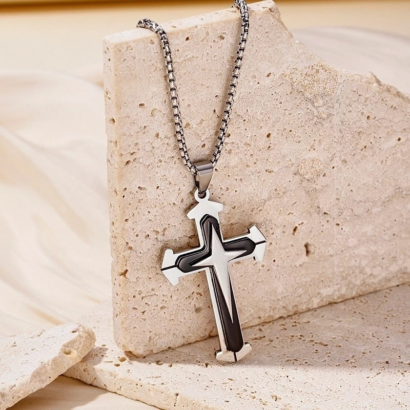 Colier barbati, argintiu, din otel inoxidabil, suflat cu aur 18k, cu pandantiv cruce, Pontus C9