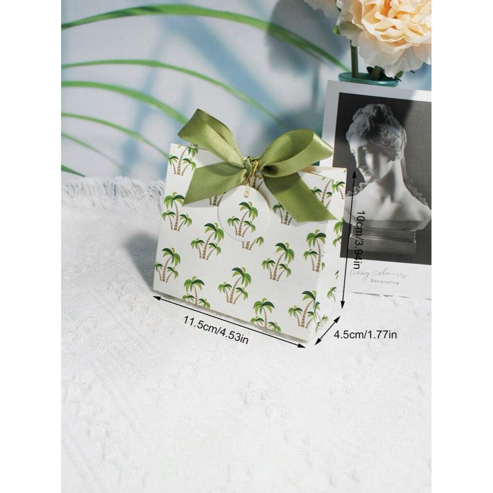 Cutiuta pentru cadou, alba cu palmieri, cu autoformare, 10 cm x 11.5 cm x 4.5 cm - Pursehuit.ro