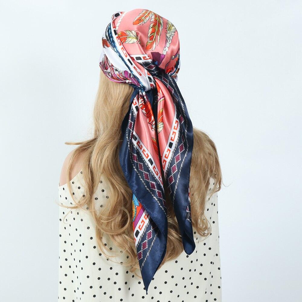 Esarfa bleumarin, cu imprimeu, Arenze C1 - Pursehuit.ro