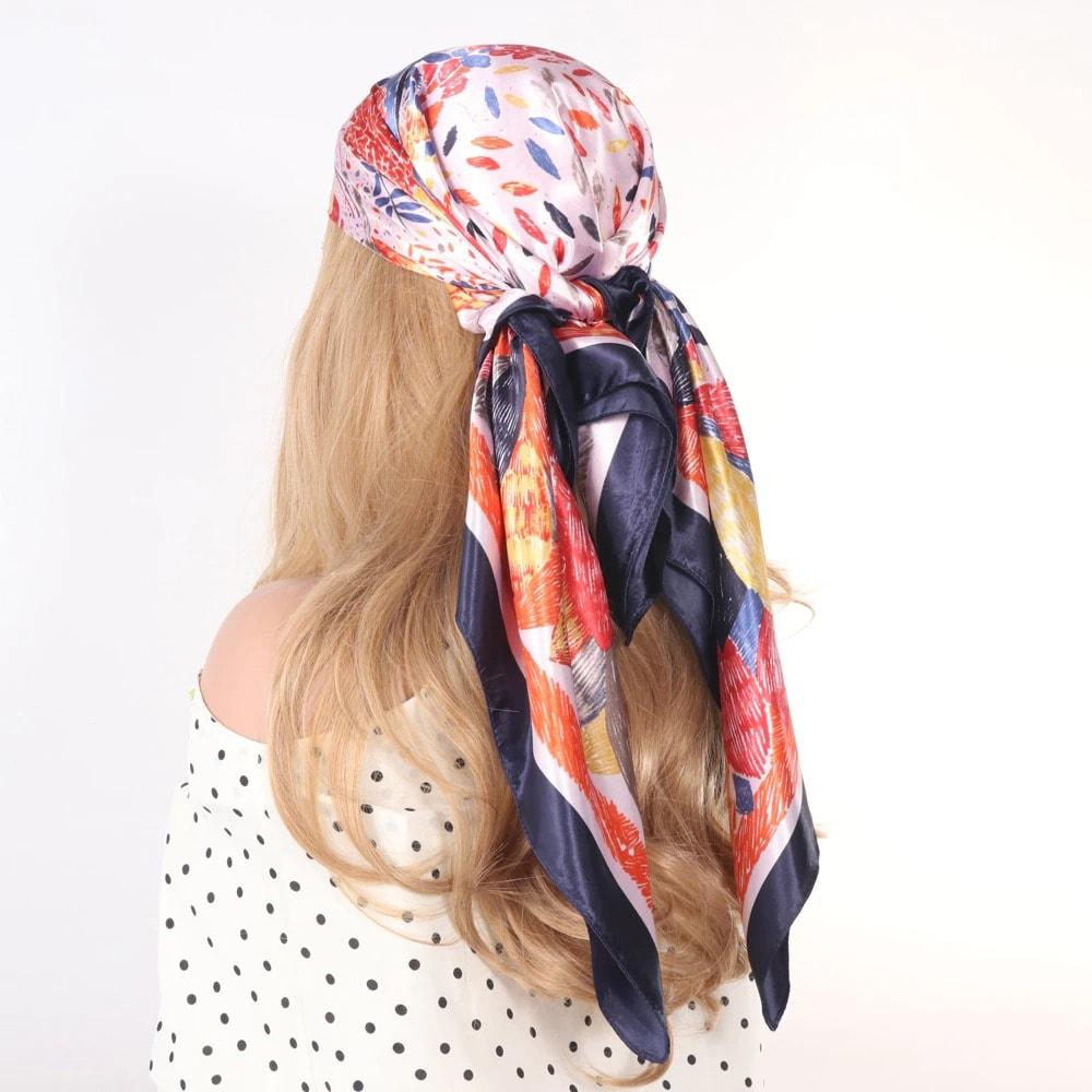 Esarfa bleumarin, patrata, cu imprimeu, Reika C2 - Pursehuit.ro