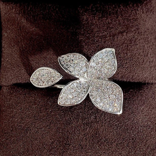 Inel argintiu, reglabil, cu frunzulite si pietre din zirconiu, Mailo C9 - Pursehuit.ro