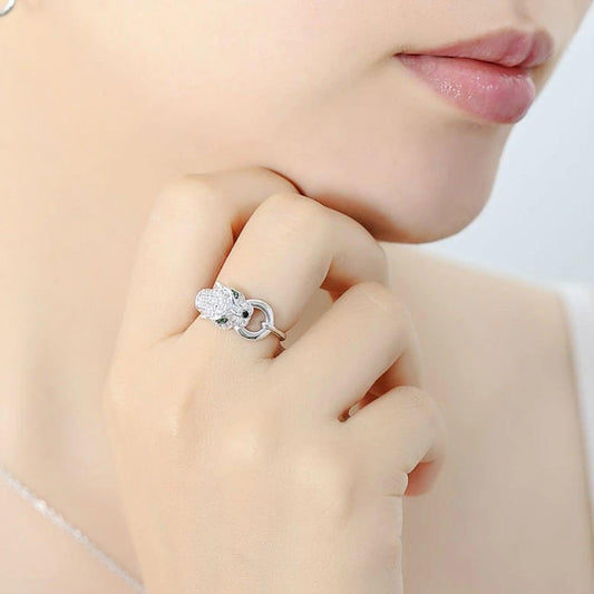 Inel argintiu, cu pietre din zirconiu, Reta C25 - Pursehuit.ro