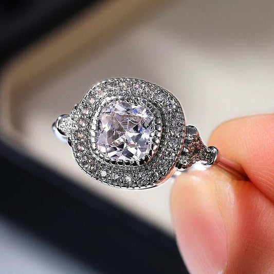 Inel argintiu, cu pietre din zirconiu, Yvona C22 - Pursehuit.ro