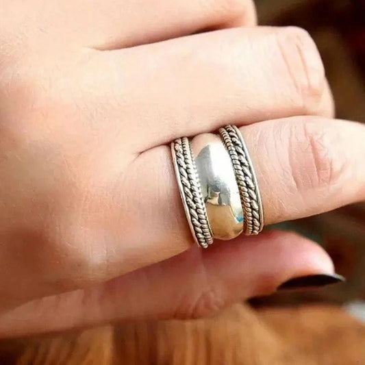 Inel argintiu, lat, cu model in relief, impletit, Neo C2 - Pursehuit.ro