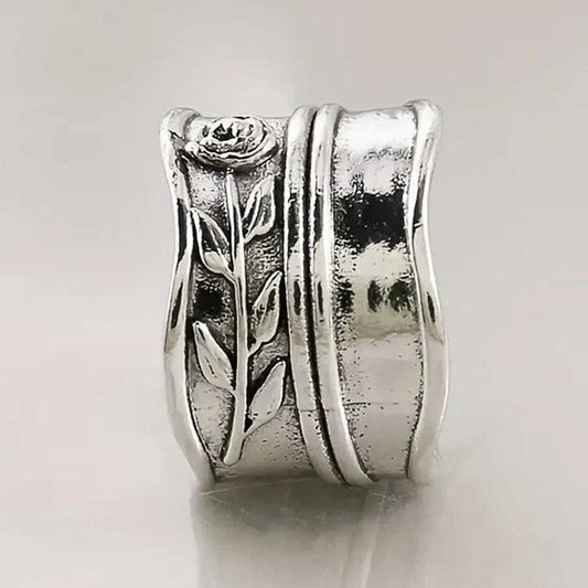 Inel argintiu, lat, cu model in relief, trandafir, Nenya C2 - Pursehuit.ro