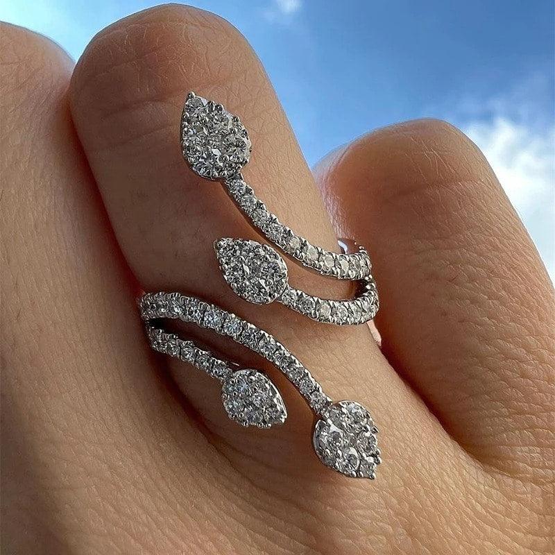 Inel argintiu, reglabil, cu pietre din zirconiu, Rico C21 - Pursehuit.ro