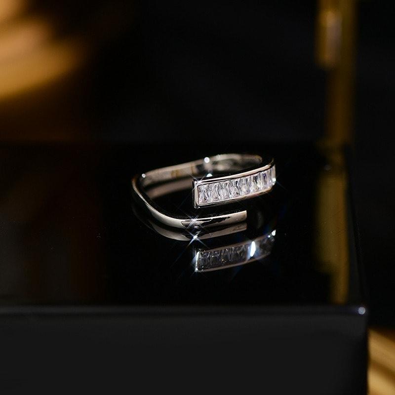 Inel argintiu, reglabil, suflat cu aur 14k, cu pietre din zirconiu, Alrune C1 - Pursehuit.ro