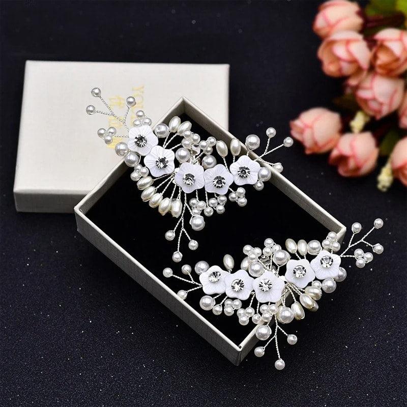 Set 2 brose argintii, pentru pantofi, cu clips si perle, Oddvar C2 - Pursehuit.ro