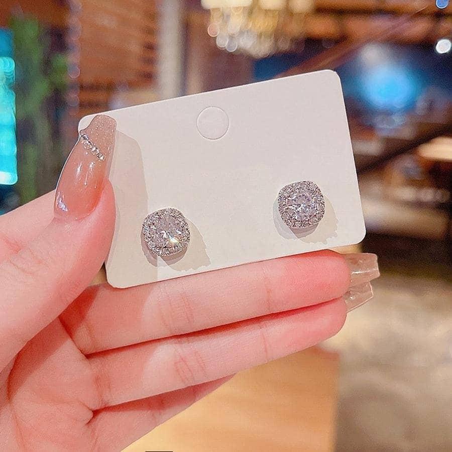 Set colier, cercei si inel, argintiu, cu pietre din zirconiu, Nicka C8 OUT - Pursehuit.ro