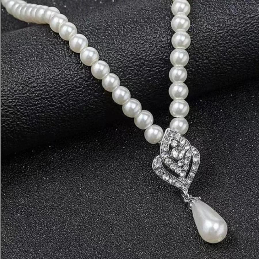 Set colier si cercei, argintiu, cu perle si pietre, Orri C5 - Pursehuit.ro