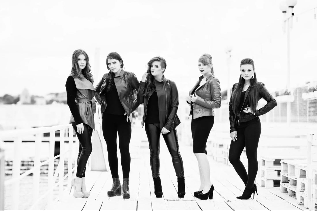 Tinute elegante dama cu pantaloni - Ghid 2025