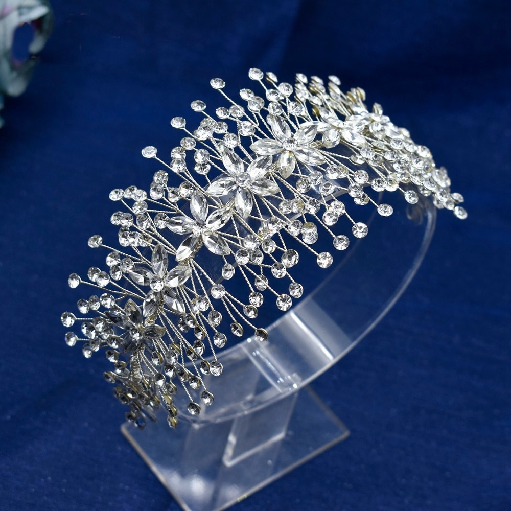 Accesoriu de par argintiu, cu flori si pietre, Bastian C8